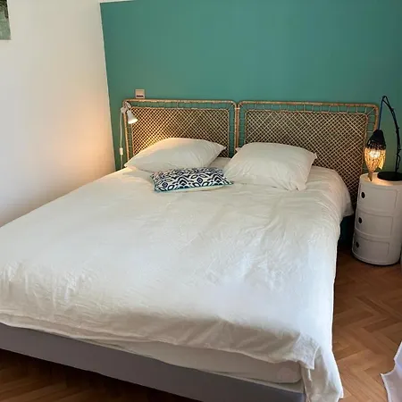 T2 La Rochelle 500m Vieux-port Avec Parking Apartment